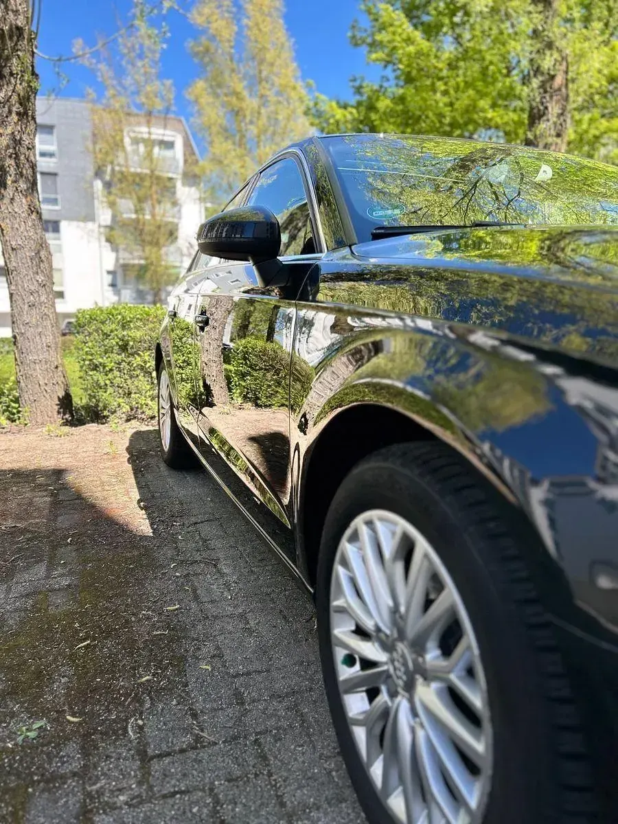 Gebraucht Audi A3 Ambiente 125 PS (91 kW) 2015 Schwarz Limousine