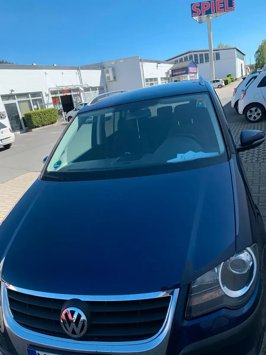 Gebraucht VW Touran 140 PS (102 kW) 2010 Blau Van / Kleinbus