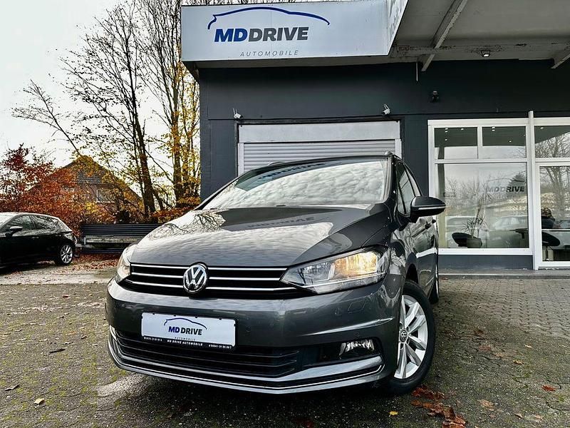 Grau Gebraucht 2019 VW Touran Join Van / Kleinbus | 17.990 € (Fairer Preis) - Bild 1/4