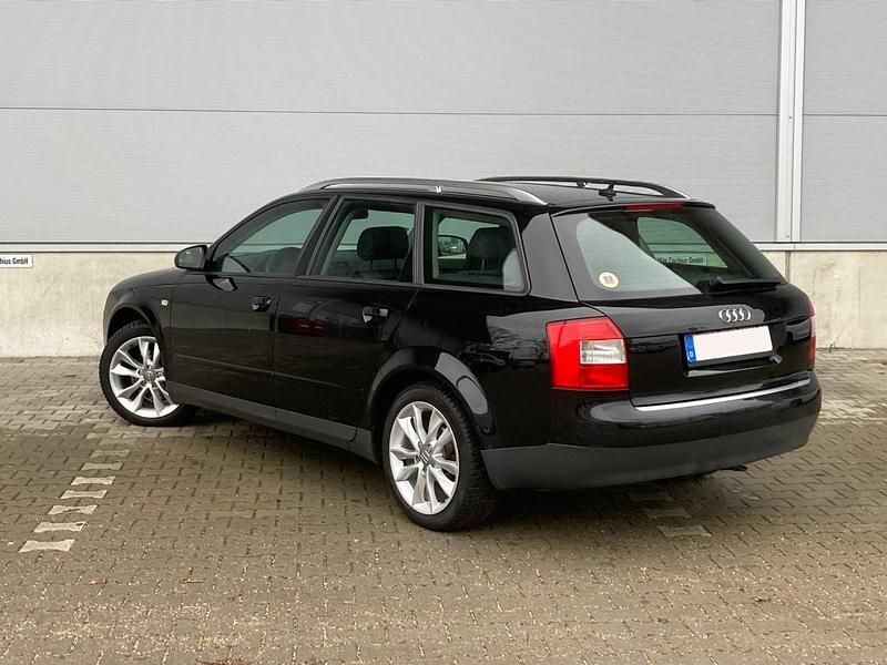 Gebraucht Audi A4 Performance 131 PS (96 kW) 2002 Schwarz Kombi
