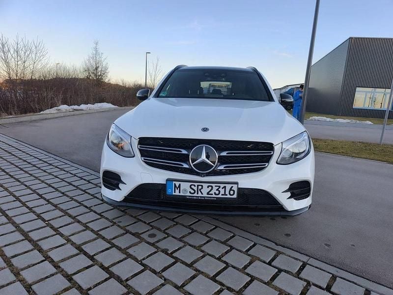 Gebraucht Mercedes GLC350 258 PS (189 kW) 2018 Weiß SUV