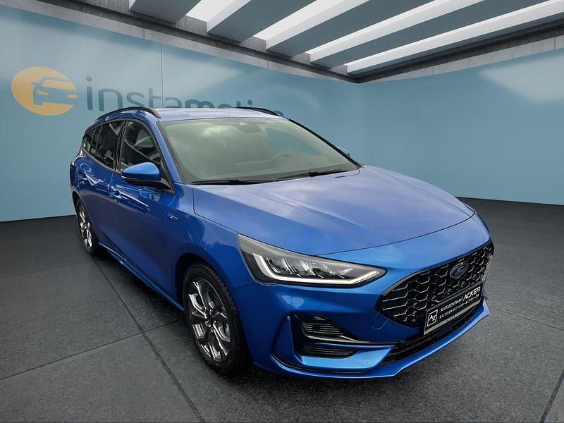 Neu Ford Focus ST-Line 155 PS (114 kW) 2025 Blau Kombi