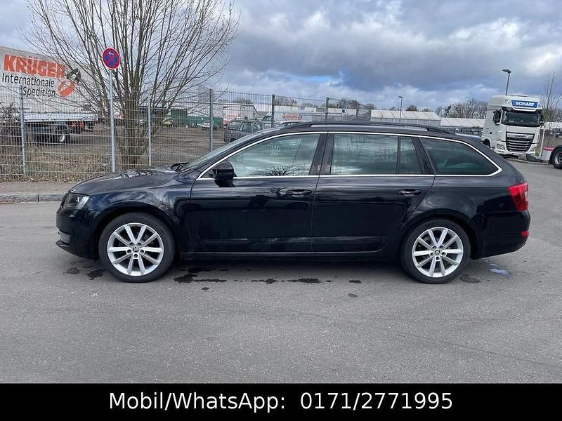 Gebraucht Skoda Octavia Elegance 105 PS (77 kW) 2015 Schwarz Kleinwagen