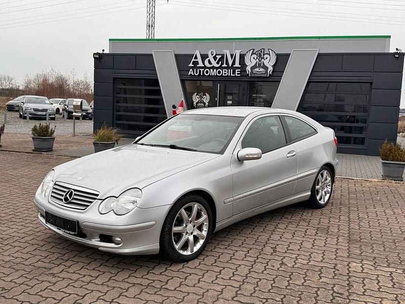 Gebraucht Mercedes C180 143 PS (105 kW) 2003 Silber Coupé