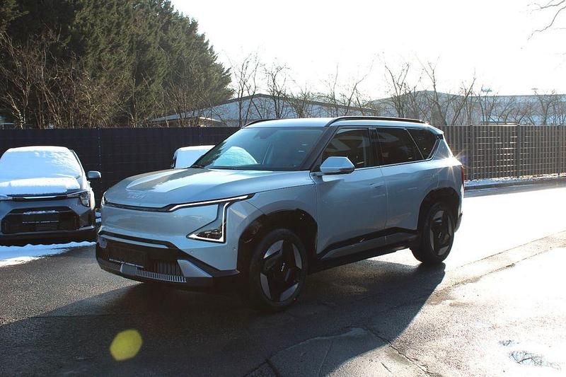 Neu Kia EV5 Earth 160 kW (218 PS) 2026 Silber SUV