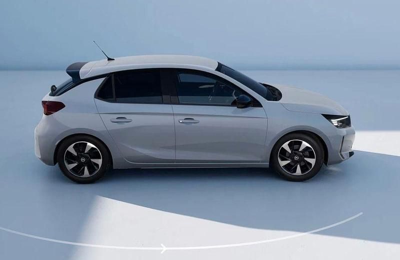 Gebraucht Opel Corsa-e 114 kW (156 PS) 2025 Kontur weiß Kleinwagen