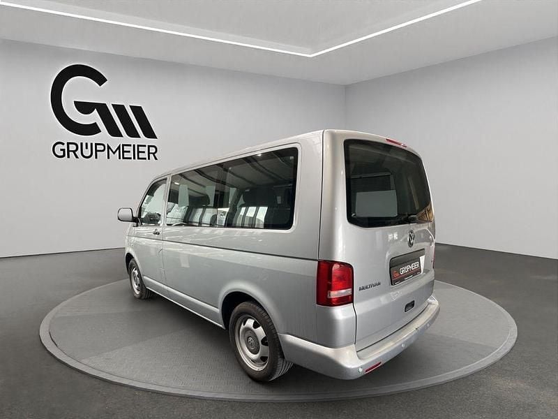 Gebraucht VW Multivan Startline 140 PS (102 kW) 2010 Silber Van