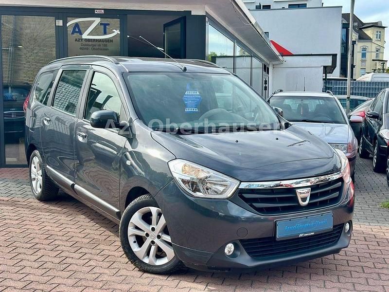 Grau Gebraucht 2012 Dacia Lodgy Prestige Van / Kleinbus | 7.790 € (Fairer Preis) - Bild 1/4
