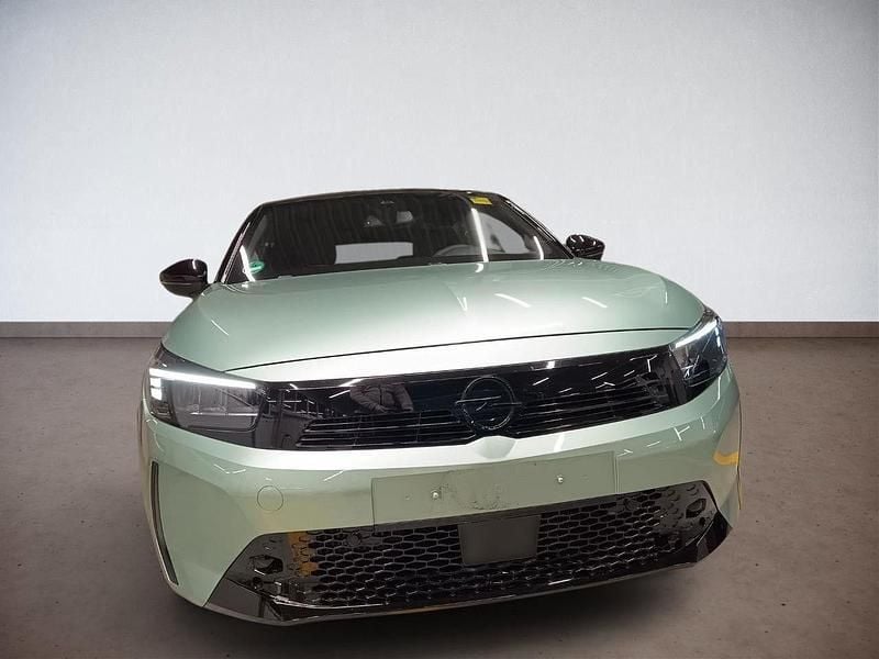 Gebraucht Opel Corsa 101 PS (74 kW) 2025 Grün Kleinwagen