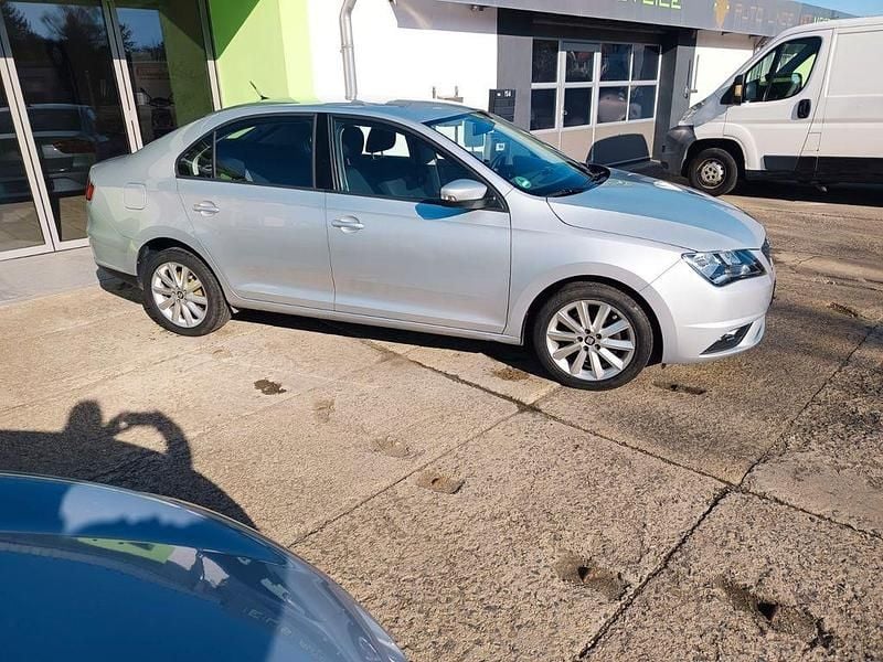 Gebraucht Seat Toledo Reference 95 PS (69 kW) 2018 Silber Kleinwagen