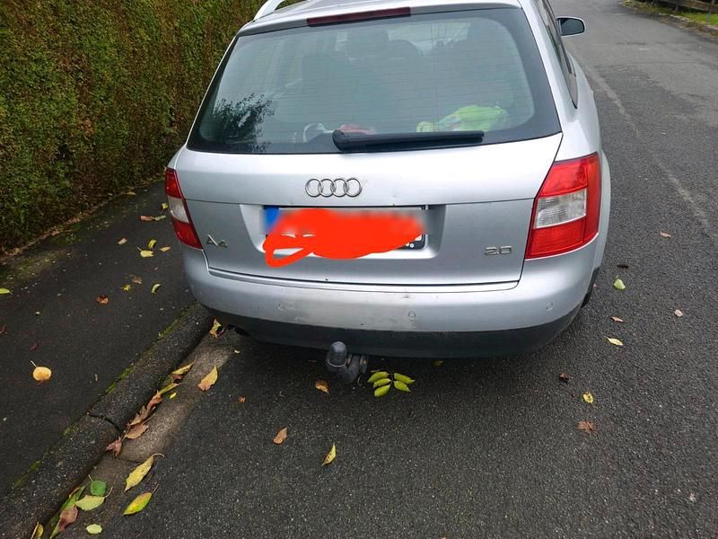 Silber Gebraucht 2003 Audi A4 Kombi | 1.950 € (Fairer Preis) - Bild 1/4