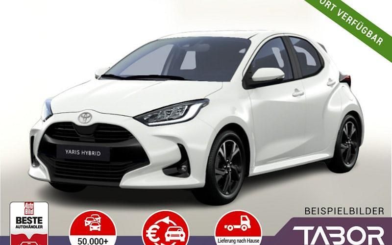 Weiß Neu 2025 Toyota Yaris Hybrid Limousine | 21.673 € - Bild 1/4