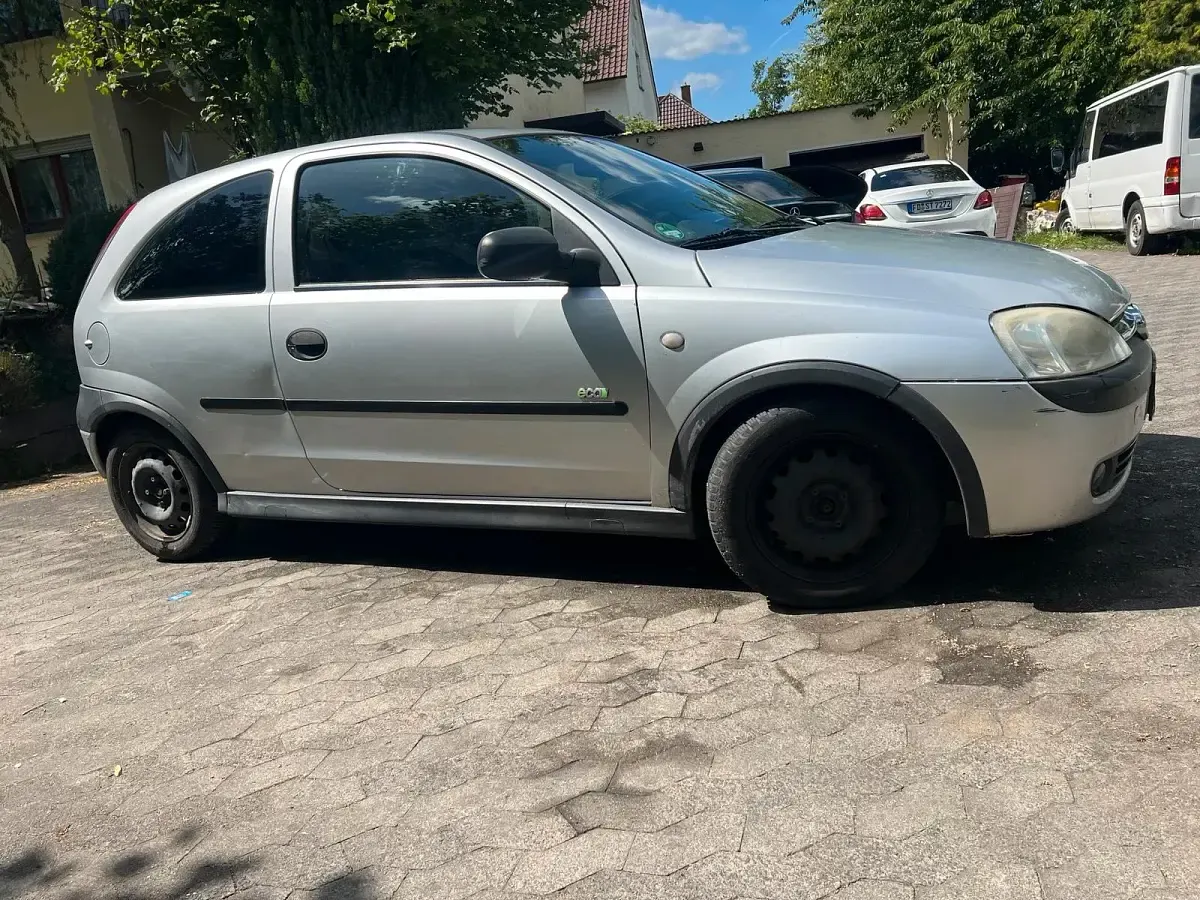 Gebraucht Opel Corsa 58 PS (42 kW) 2002 Silber Kleinwagen