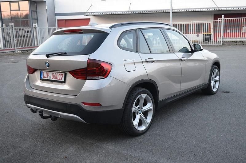 Gebraucht BMW X1 143 PS (105 kW) 2014 Silber SUV