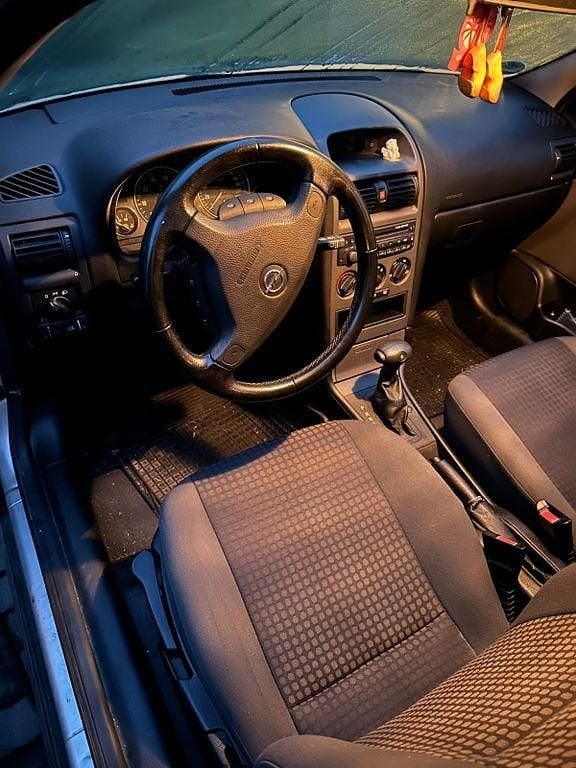 Silber Gebraucht 2003 Opel Astra Limousine | 600 € (Superpreis) - Bild 1/4