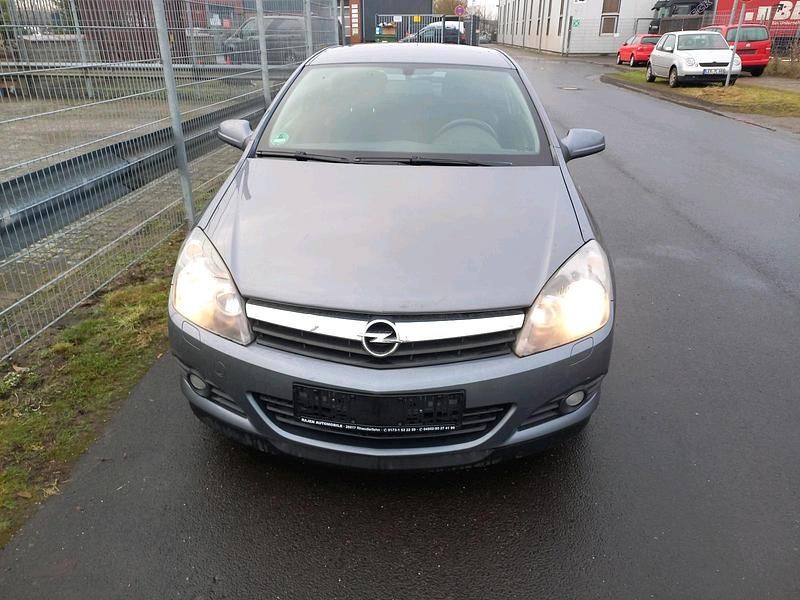 Gebraucht Opel Astra GTC 104 PS (76 kW) 2005 Grau Limousine