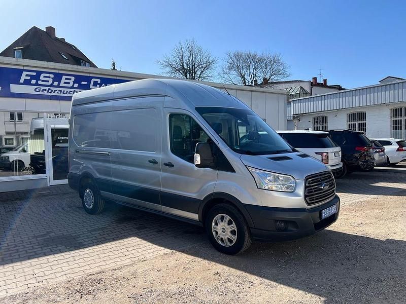 Gebraucht Ford Transit Trend 155 PS (114 kW) 2016 Silber Limousine