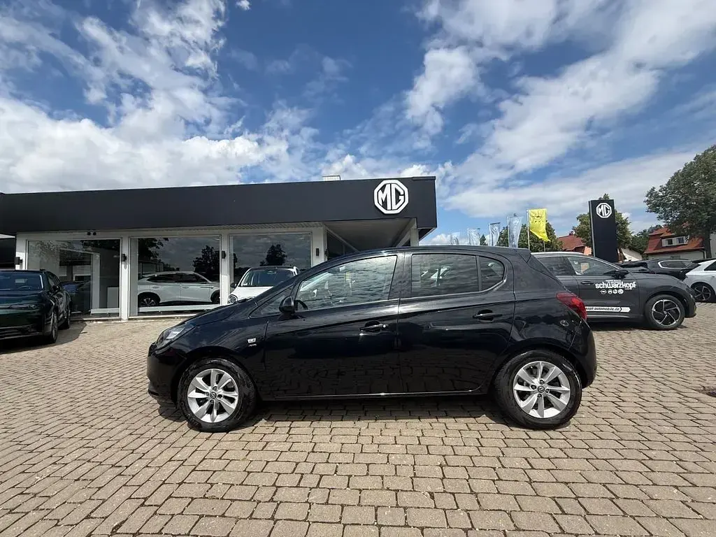 Gebraucht Opel Corsa Active 101 PS (74 kW) 2016 Schwarz Kleinwagen