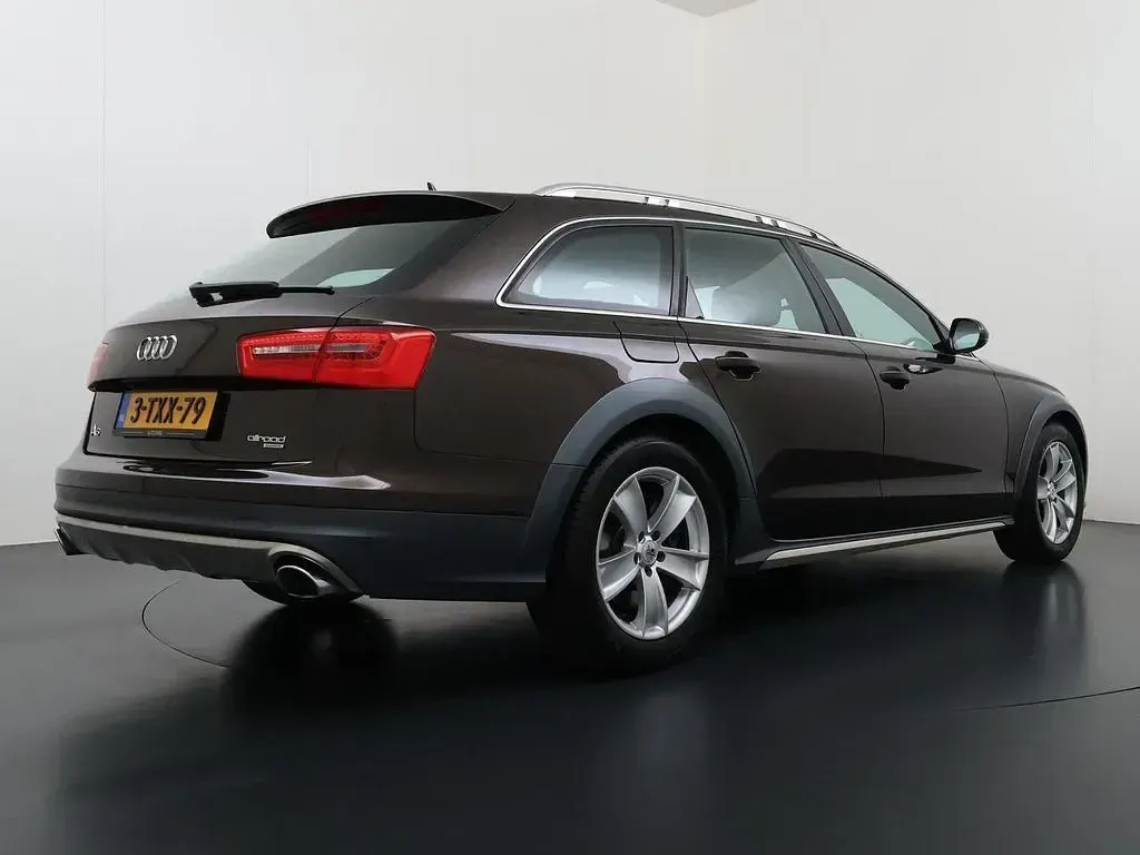 Gebraucht Audi A6 Allroad Premium 204 PS (150 kW) 2014 Braun Kombi