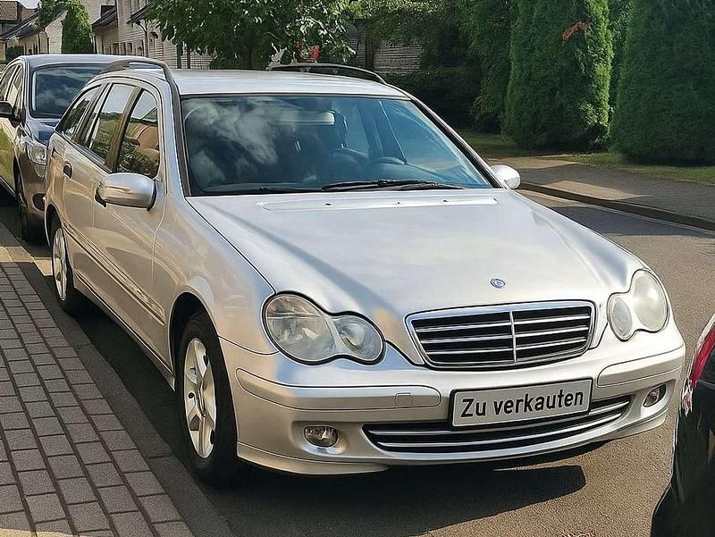 Silber Gebraucht 2007 Mercedes C220 Elegance Kombi | 4.000 € - Bild 1/4