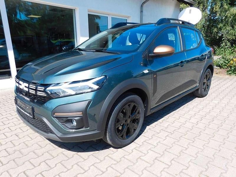 Grün Neu 2025 Dacia Sandero Extreme Kleinwagen | 21.115 € (Fairer Preis) - Bild 1/4