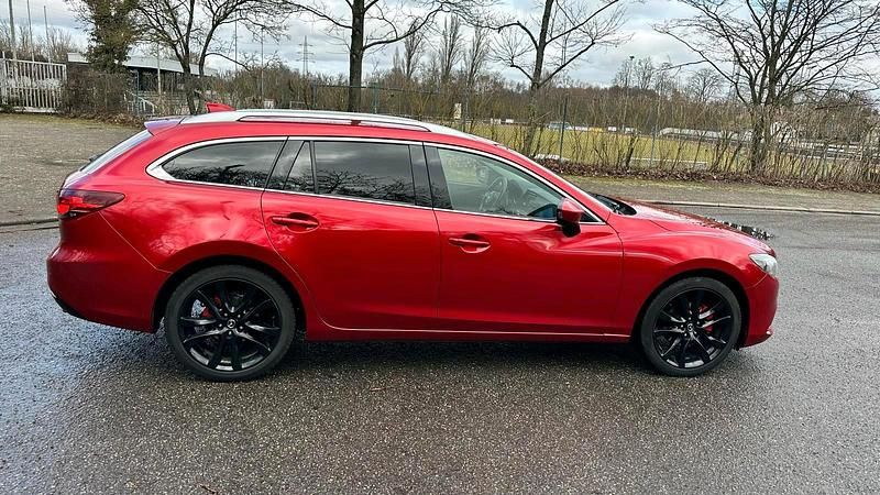 Gebraucht Mazda 626 150 PS (110 kW) 2014 Rot Kombi