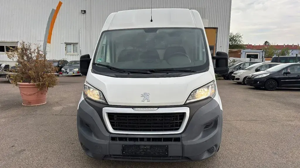Gebraucht Peugeot Boxer 150 PS (110 kW) 2016 Weiß Van