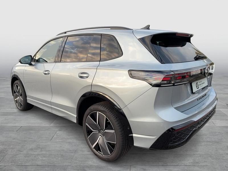 Gebraucht VW Tiguan R-line 193 PS (141 kW) 2025 Silber SUV