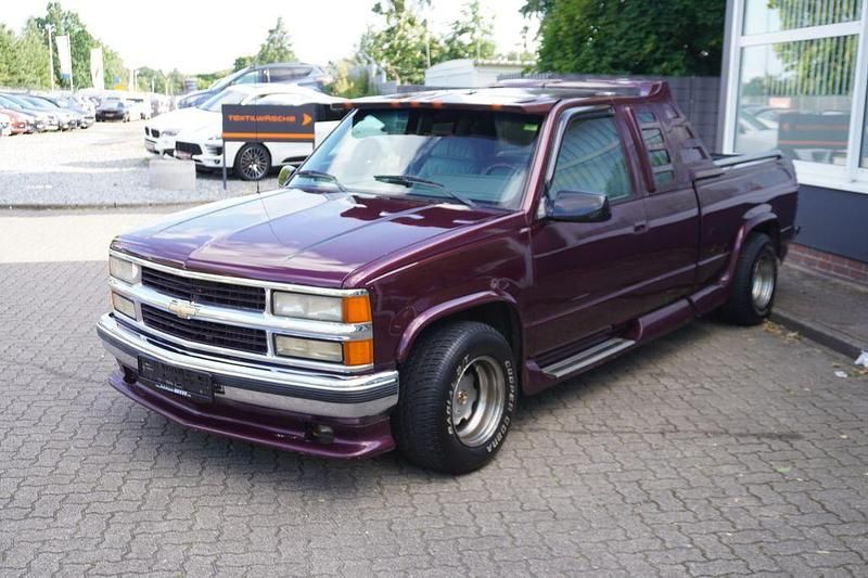 Rot Gebraucht 1994 Chevrolet C1500 SUV | 12.990 € - Bild 1/4