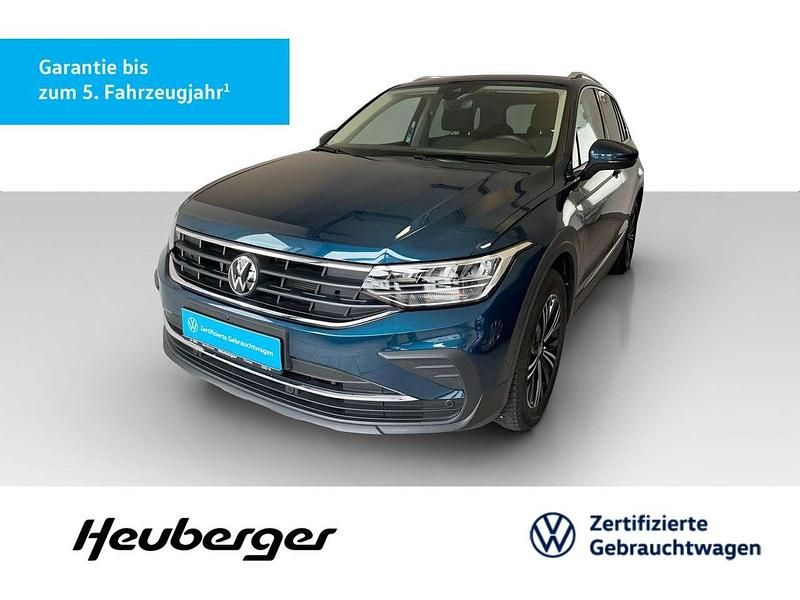 Blau Gebraucht 2024 VW Tiguan Move SUV | 42.980 € (Teuer) - Bild 1/2