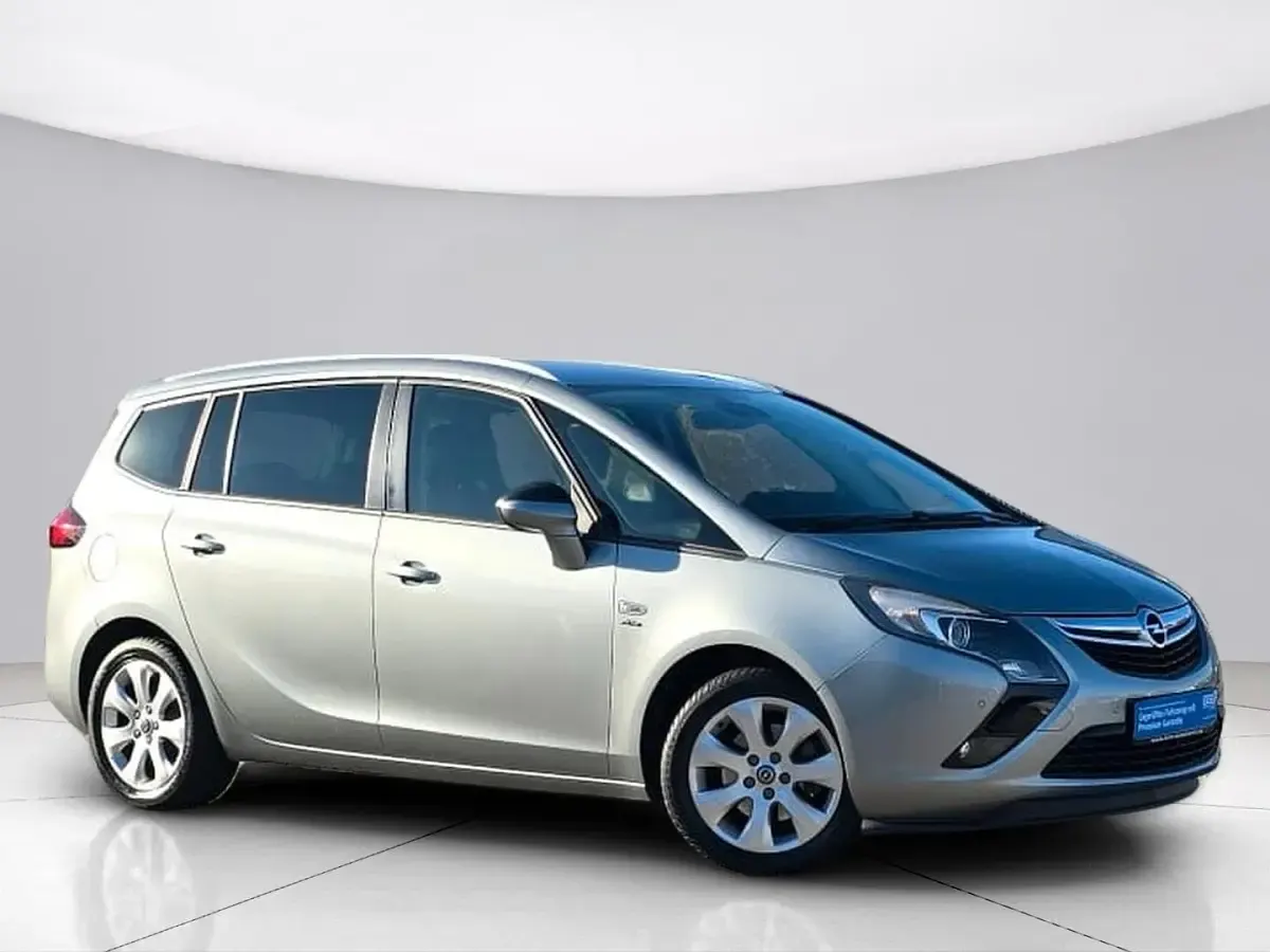 Gebraucht Opel Zafira Active 140 PS (102 kW) 2013 Silber Van / Kleinbus