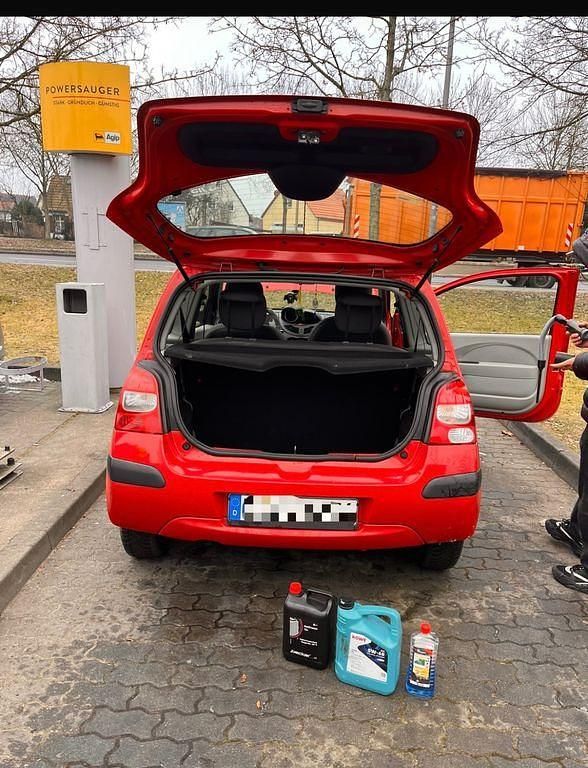 Gebraucht Renault Twingo 58 PS (42 kW) 2010 Rot Kleinwagen