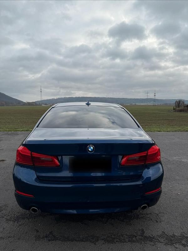 Gebraucht BMW 530 265 PS (194 kW) 2017 Blau Limousine