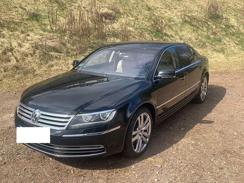 Second-hand VW Phaeton 334 CP (245 kW) 2015 Negru Berlinǎ
