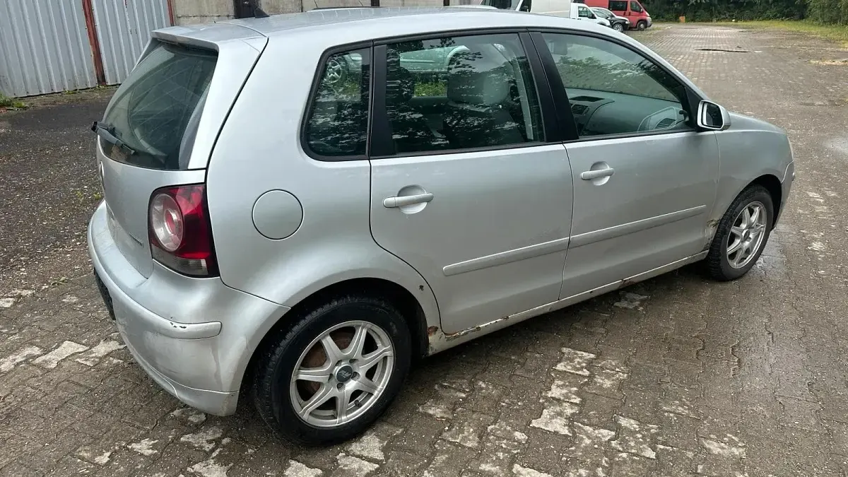 Gebraucht VW Polo 59 PS (43 kW) 2008 Silber Kleinwagen