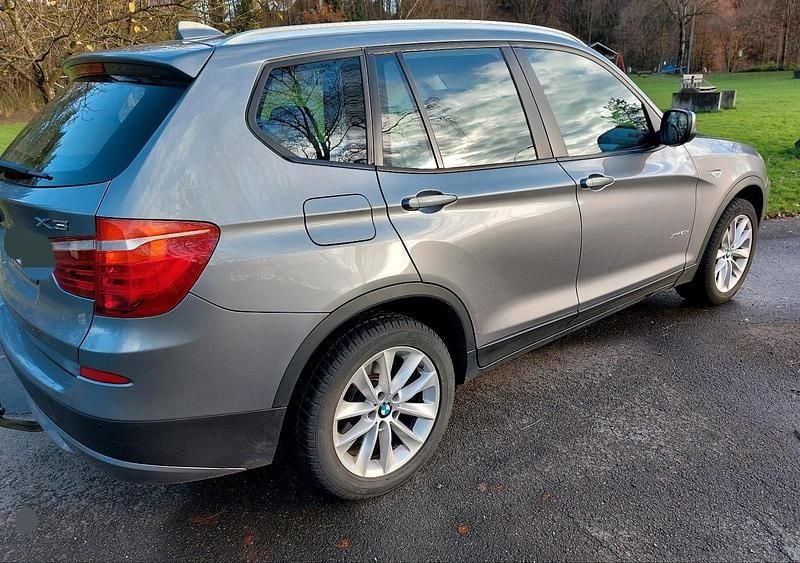 Grau Gebraucht 2013 BMW X3 SUV | 10.900 € (Superpreis) - Bild 1/4