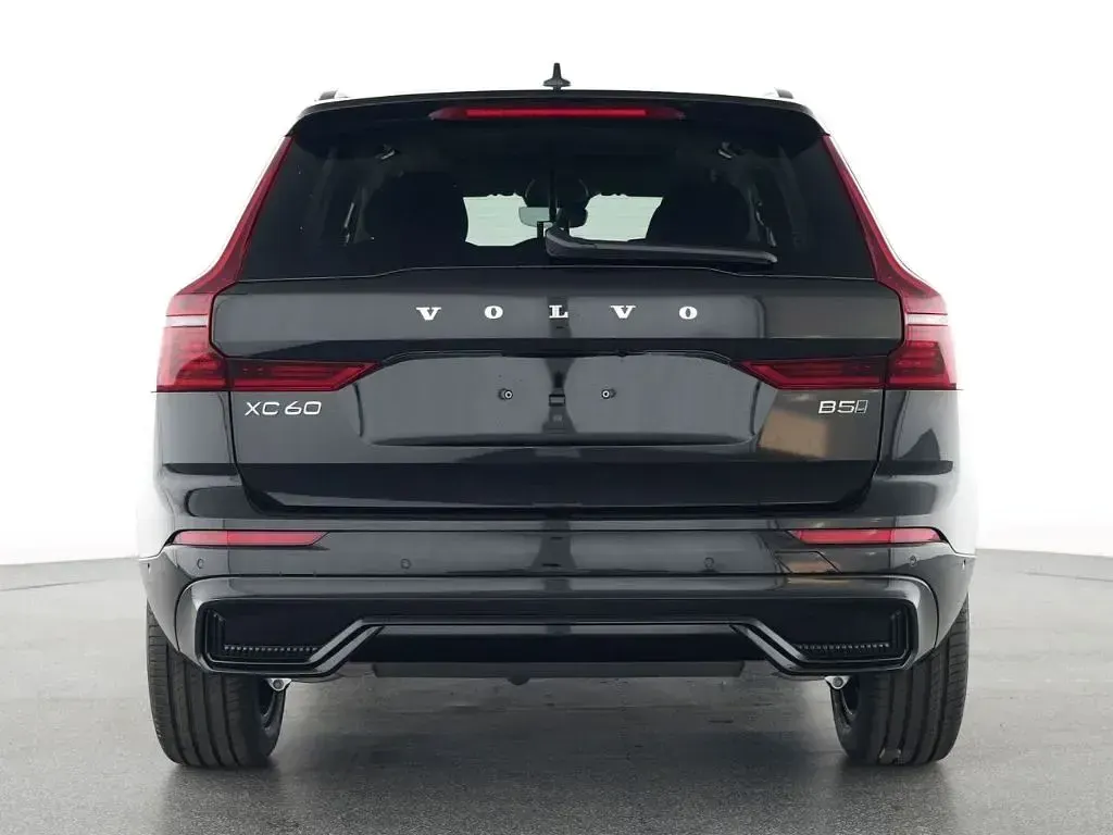 Gebraucht Volvo XC60 Plus 250 PS (183 kW) 2025 Schwarz SUV