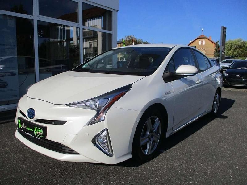 White pearl cs Gebraucht 2017 Toyota Prius Executive Kleinwagen | 18.950 € (Guter Preis) - Bild 1/4