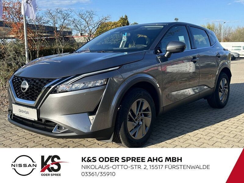 Grau / gun (metallic) Gebraucht 2024 Nissan Qashqai Acenta SUV | 25.990 € (Guter Preis) - Bild 1/4