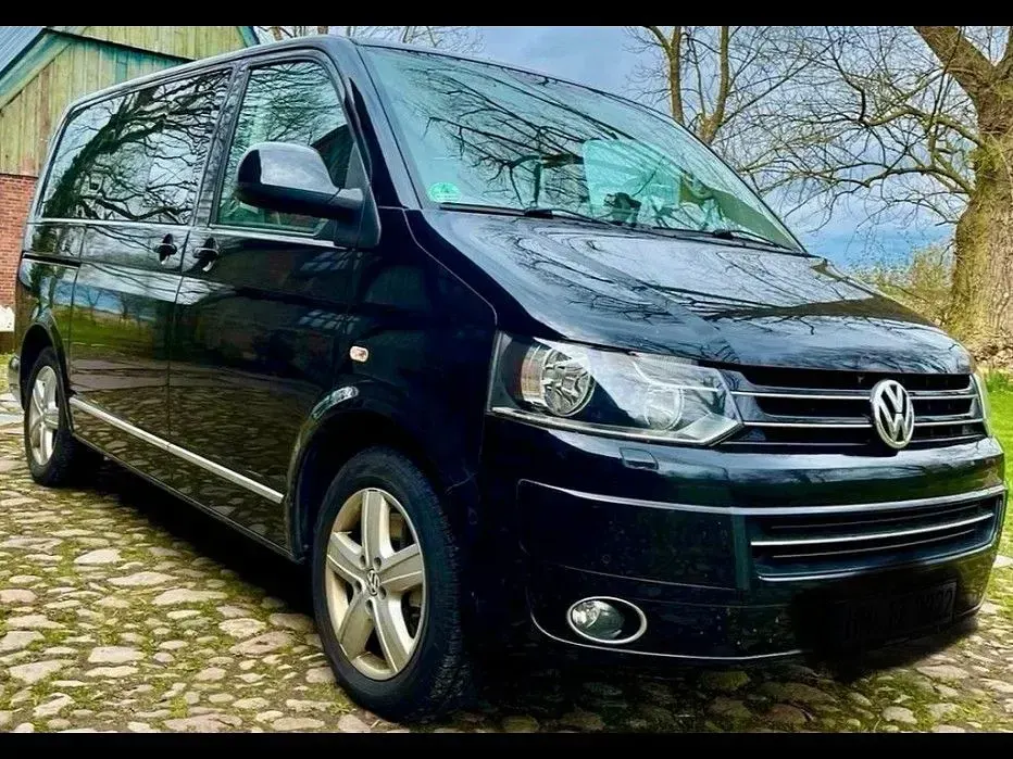 Gebraucht VW Multivan Highline 179 PS (131 kW) 2010 Schwarz Van / Kleinbus