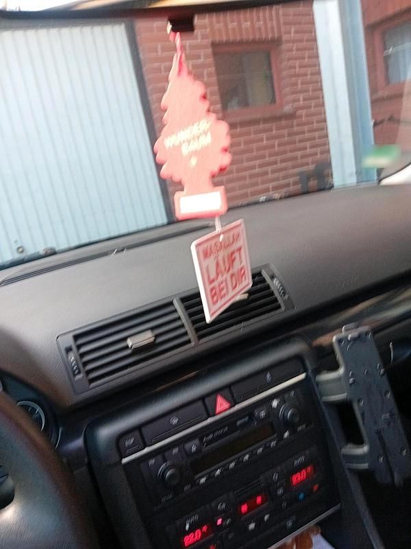 Gebraucht Audi A4 131 PS (96 kW) 2003 Silber Limousine