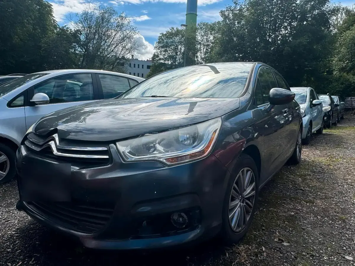 Gebraucht Citroën C4 92 PS (67 kW) 2012 Grau Limousine