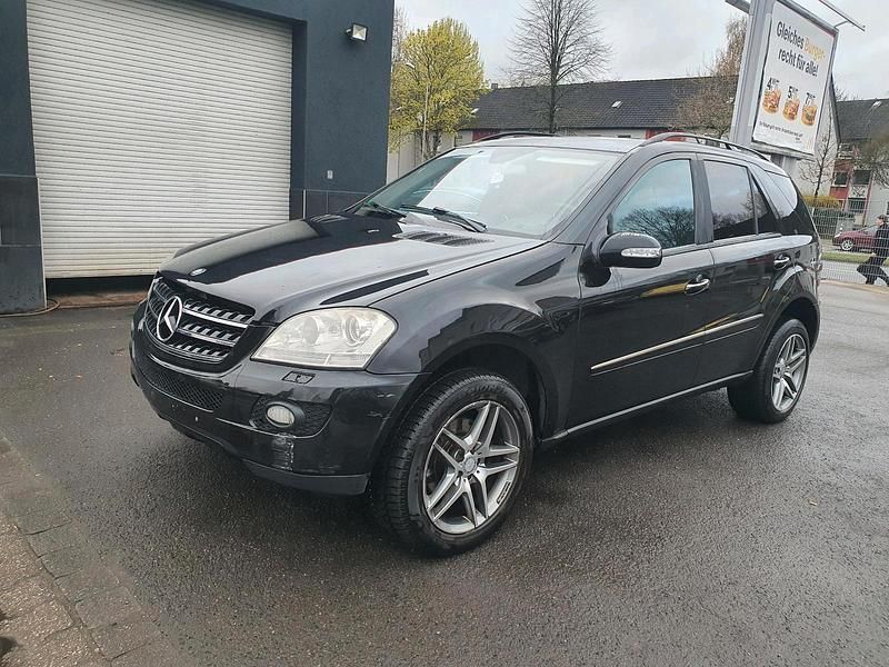 Gebraucht Mercedes ML320 224 PS (164 kW) 2006 SUV