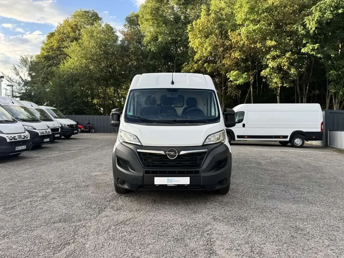 Gebraucht Opel Movano Edition 140 PS (102 kW) 2023 Casabl/arctic/eisweiss/kaolin Van