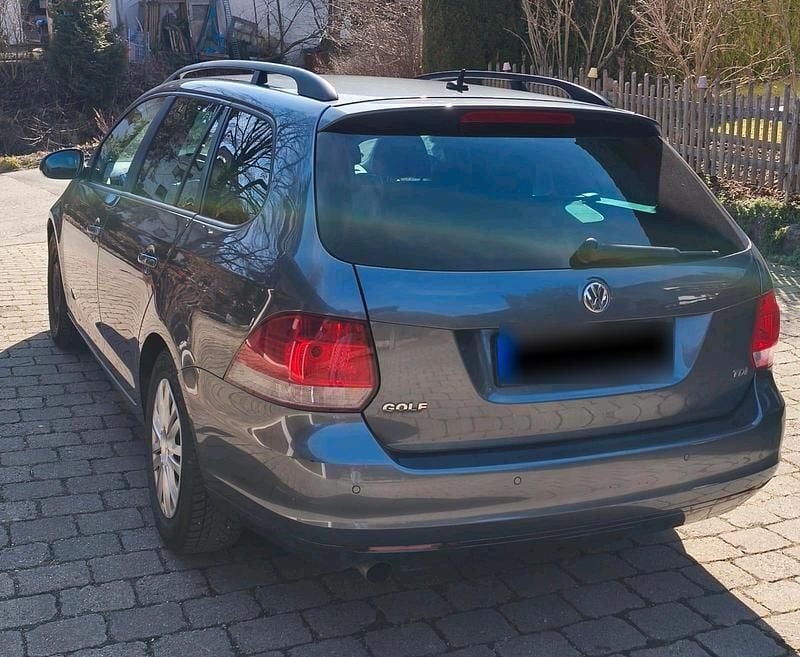 Second-hand VW Golf VII 105 CP (77 kW) 2013 Argintiu Break
