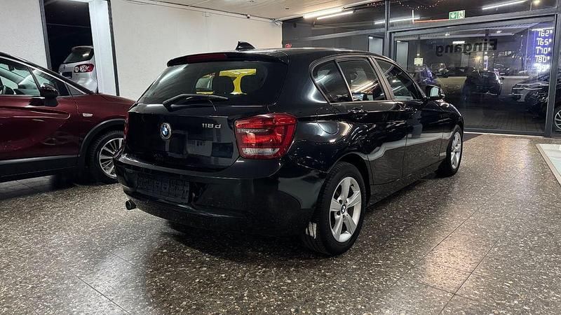 Gebraucht BMW 118 143 PS (105 kW) 2013 Schwarz Kleinwagen