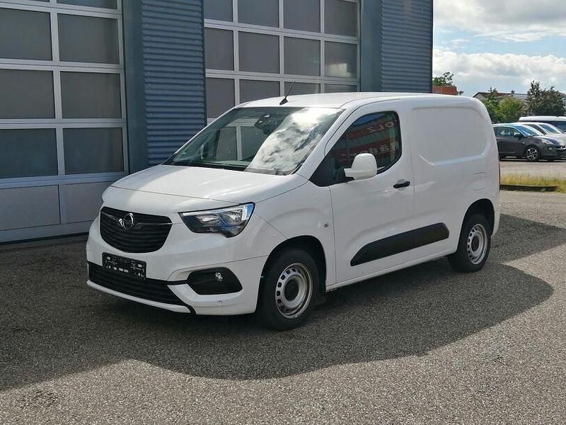 Jade weiss/arktis weiss Gebraucht 2021 Opel Combo Edition Van / Kleinbus | 14.499 € (Fairer Preis) - Bild 1/4