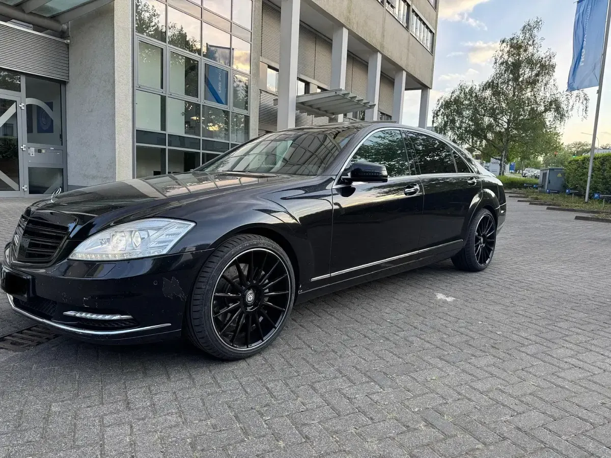 Gebraucht Mercedes S350 258 PS (189 kW) 2013 Schwarz Limousine