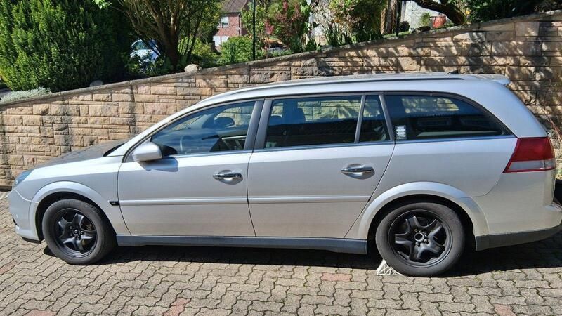 Silber Gebraucht 2006 Opel Vectra Cosmo Kombi | 2.500 € (Fairer Preis) - Bild 1/4