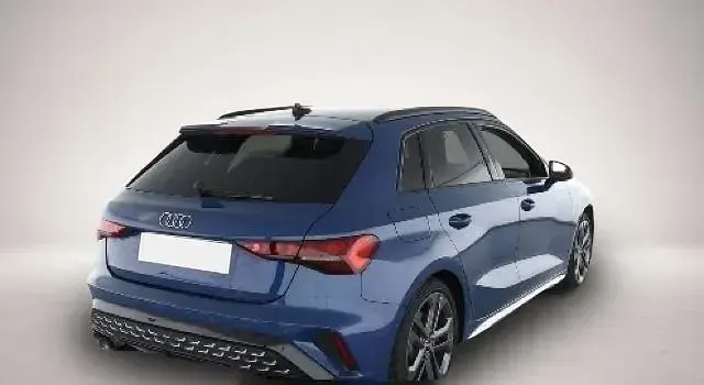 Gebraucht Audi S3 Ambiente 333 PS (244 kW) 2025 Manufacturer Limousine